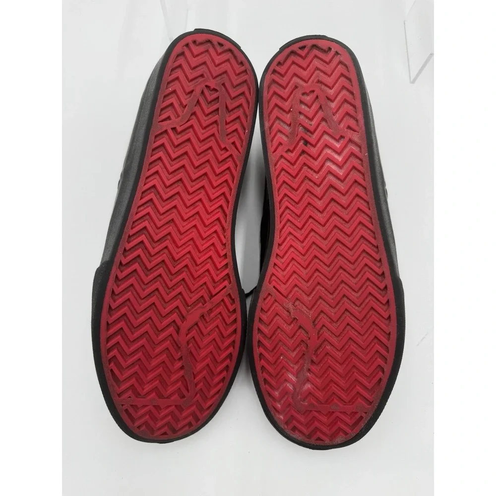 Skechers Men 7.5 Black. Sc 237043 air cooled memory‎ foam.